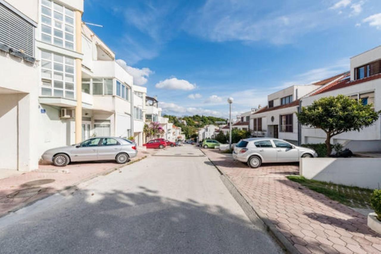 Sea View Apartment Reno W/Garage Split Exterior foto